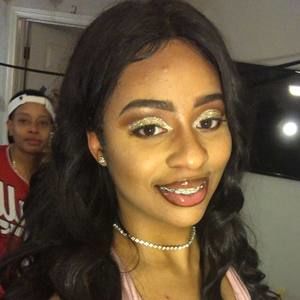 Meet your Posher, Ace